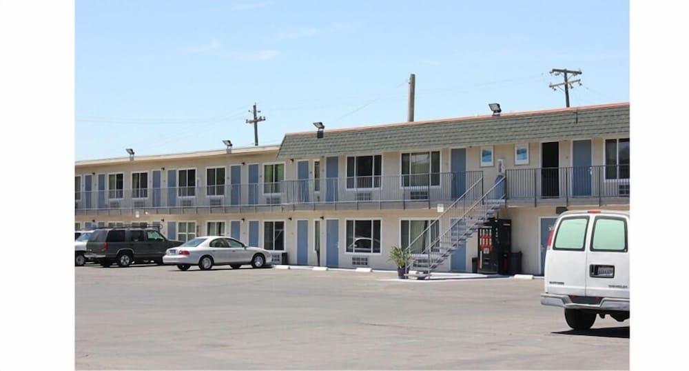 Parkway Inn Fresno Exterior foto